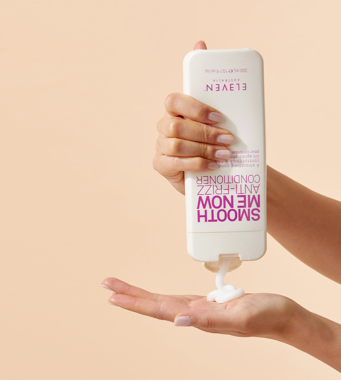 ELEVEN Hair SMOOTH ME NOW ANTI-FRIZZ CONDITIONER. Avocado Oil and Cucumber Extract condition, strengthen and soothes the hair, leaving it smooth and manageable best product for frizzy hair.